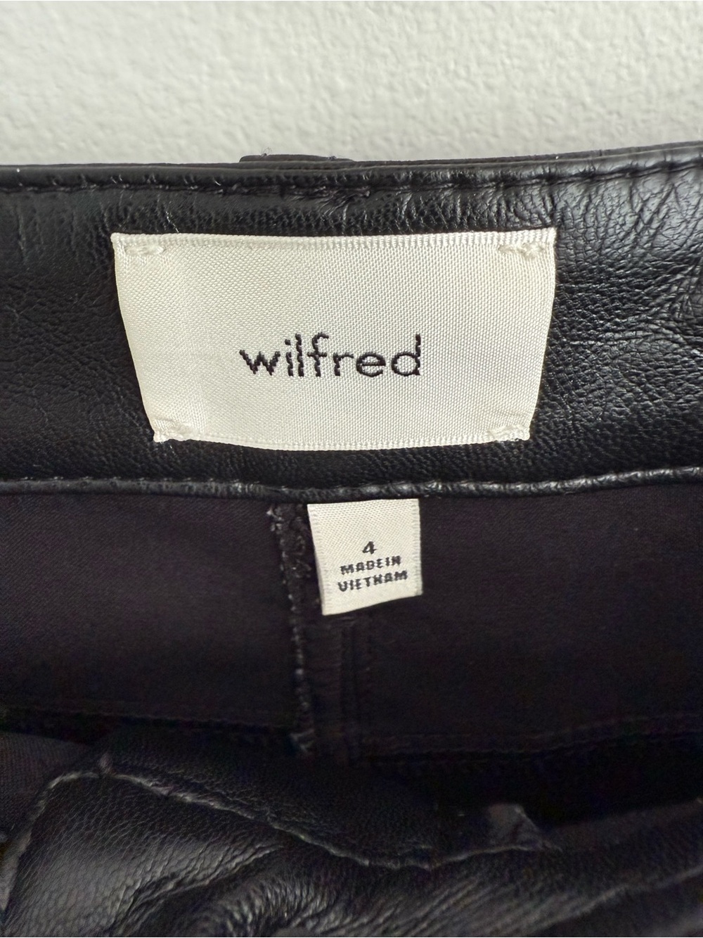 Aritzia Melina Pants - Picture 4 of 5